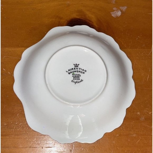Royal Albert Laurentian Snowdrop Trinket Dish - Picture 3 of 4